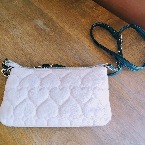 Betsey Johnson mini crossbody bag, heart quilting - Picture 3 of 6